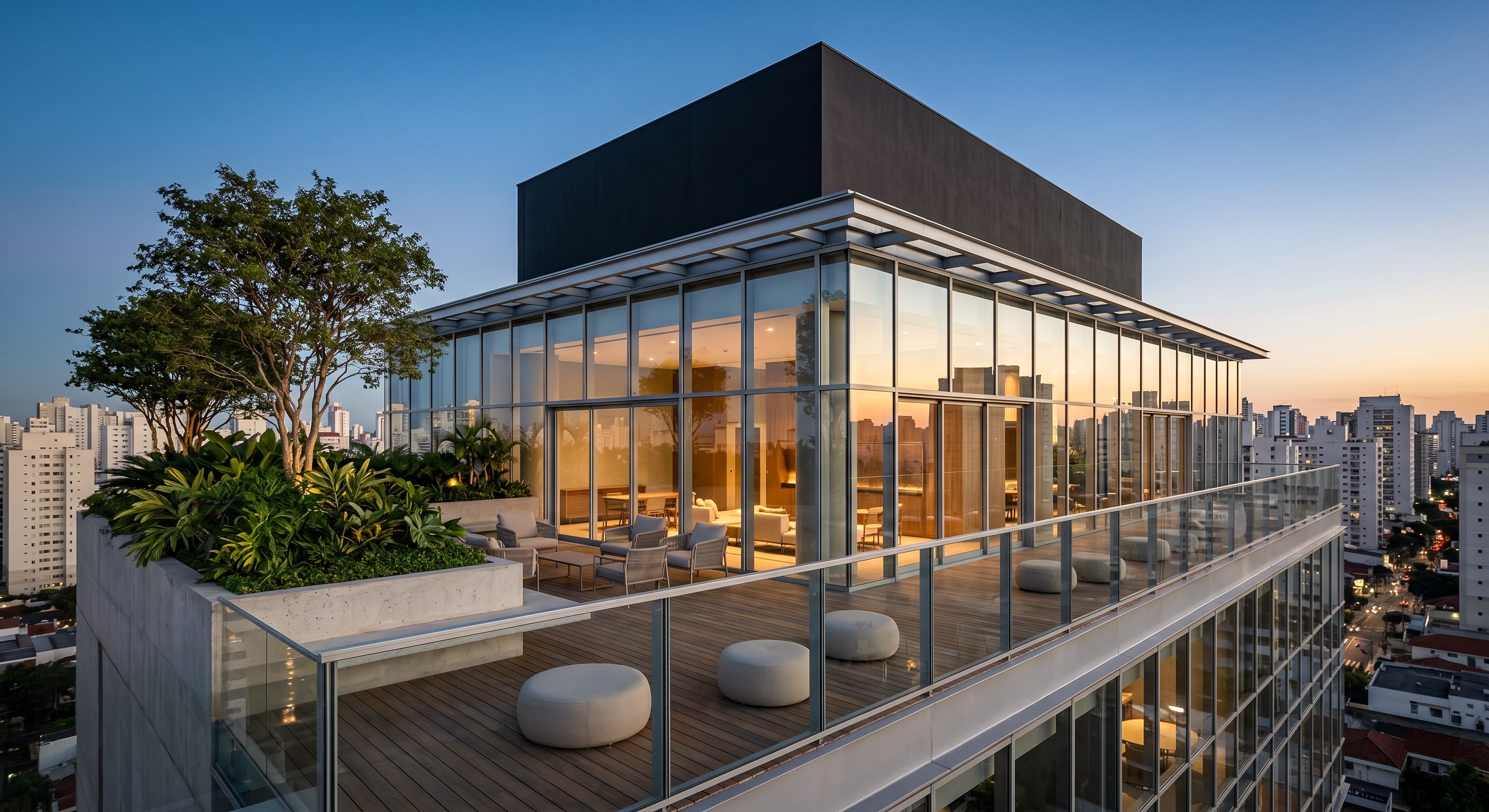 Rooftop envidraçado ao entardecer, render FT_LAB